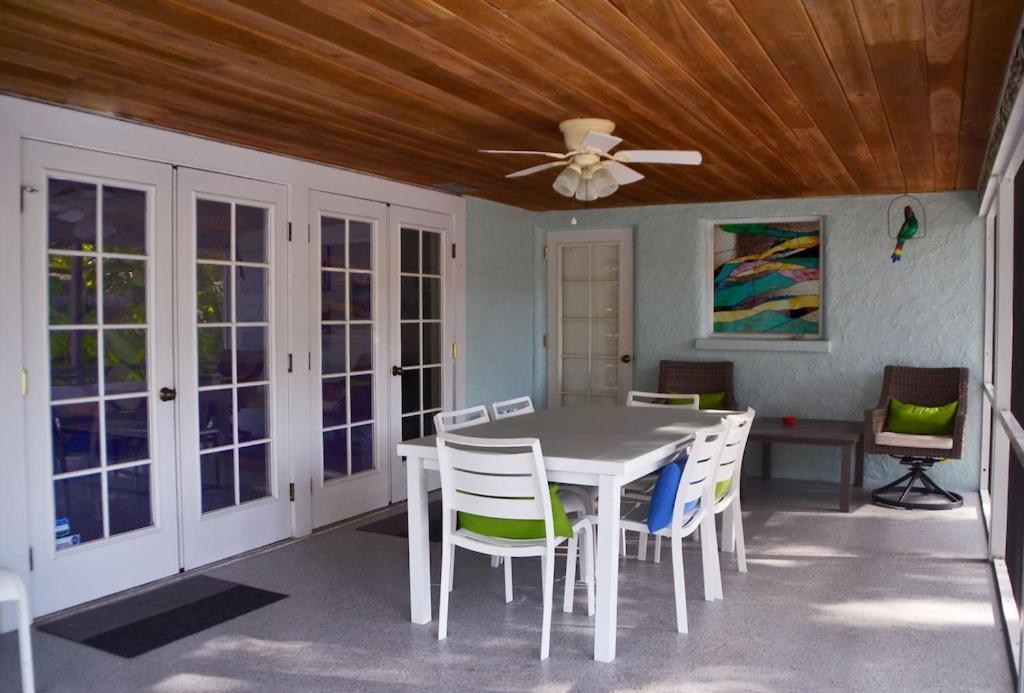 사라소타 Clematis House Near Arlington Park With Heated Pool 빌라 외부 사진